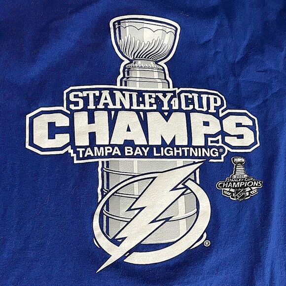 NHL Tampa Bay Lightning 2021 Stanley Cup Champs Youth Medium T-shirt - Picture 3 of 7